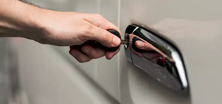 Why Choose Our Auto Locksmith Team in Riverside, OH?